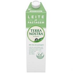 Leite de pastagem meio-gordo